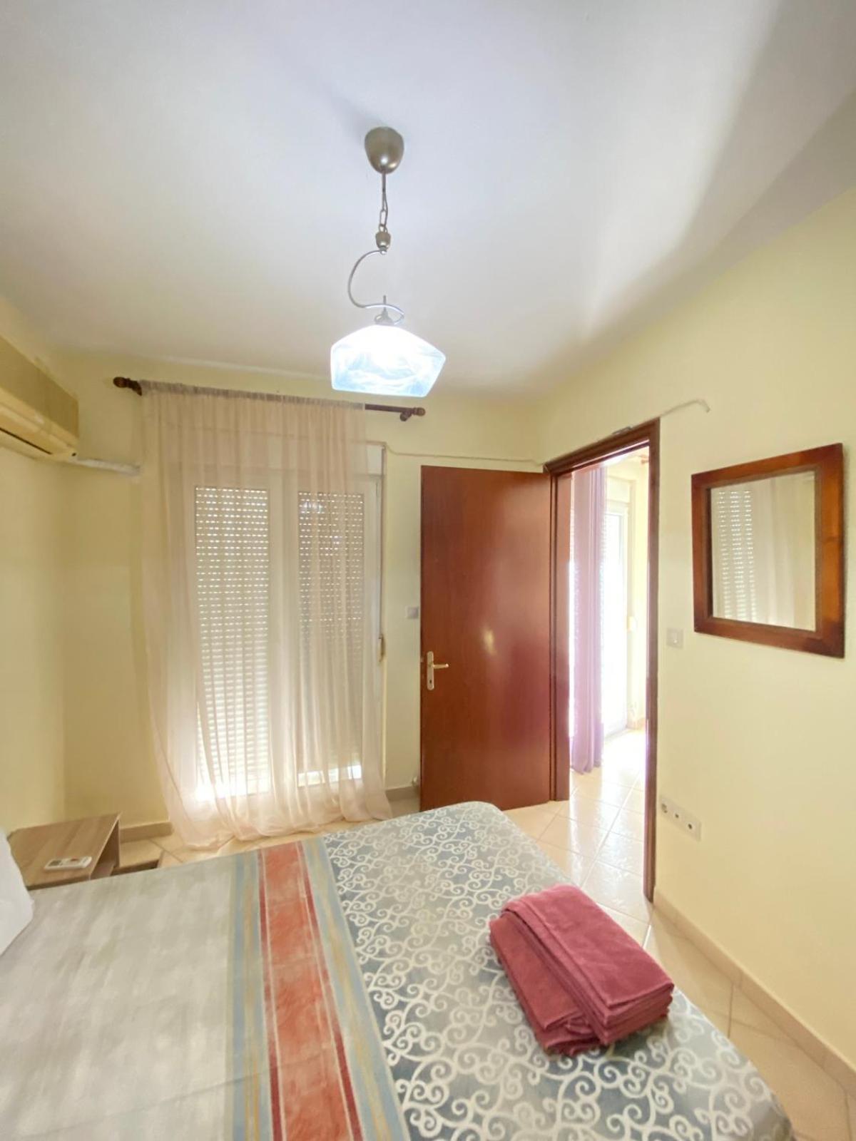 Σοφιτα Φερεσ Appartement Pherrai Buitenkant foto